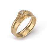 Wave Ring - 18ct yellow gold