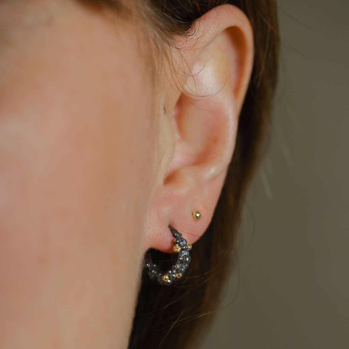 Petit Granule Hoops